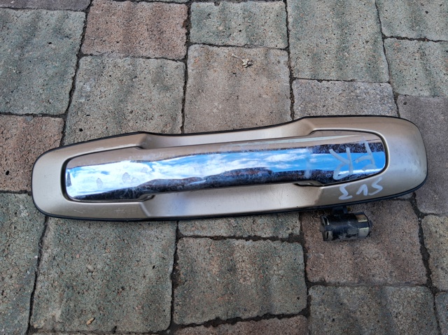 SUZUKI 8281065D005PK Ручка двери правой наружная передняя/задняя в наличии Чернигов