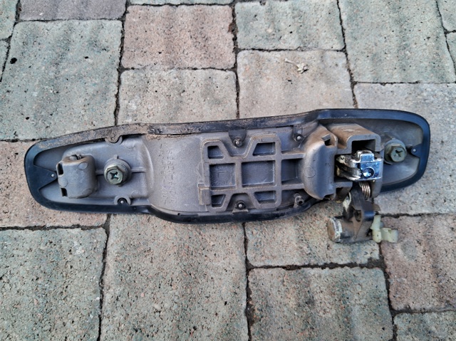 SUZUKI 8281065D005PK Ручка двери правой наружная передняя/задняя в наличии Днепр