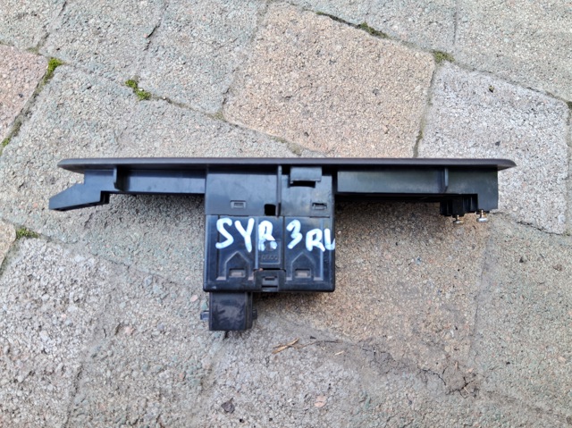 8584008001LAM SSANG YONG купить в Павлоград