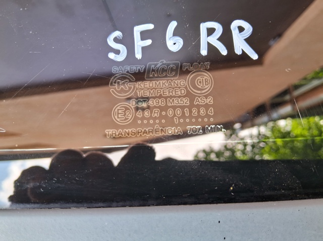 HYUNDAI 8782026000 Стекло кузова (багажного отсека) правое в наличии Ирпень