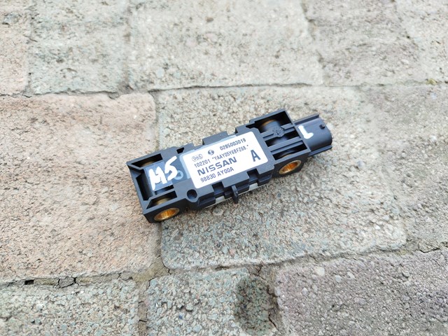 Датчик Айрбег передний 98830AY00A NISSAN