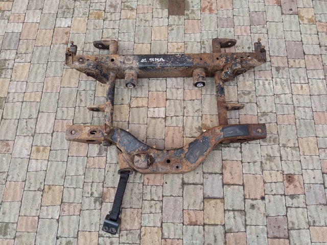 Подрамник передней подвески Mercedes ML/GLE