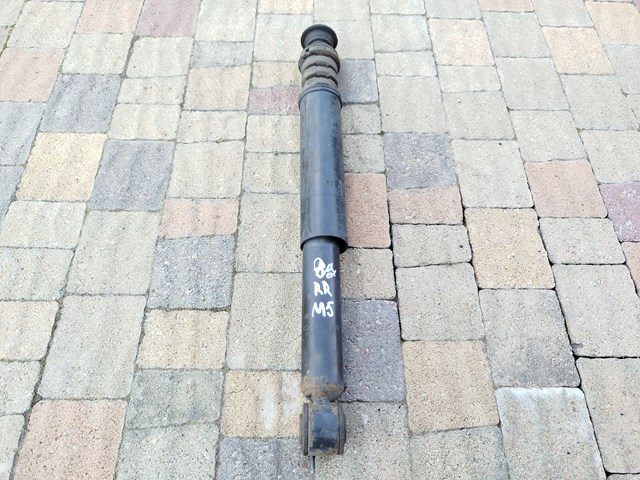 Амортизатор задней подвески E6210AX602 NISSAN