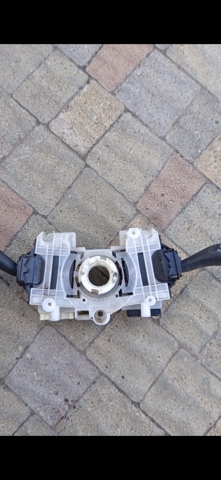 Датчик угла поворота рулевого колеса Mazda MPV 2
