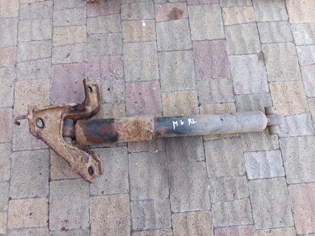 Амортизаторы задние GJ5A28700C MAZDA