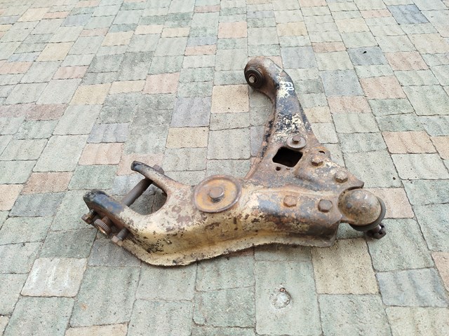 Передний нижний рычаг HB212002 HYUNDAI