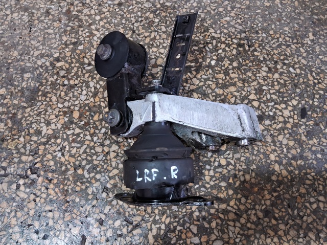 Гидроопора двигателя правая KKB102480 LAND ROVER