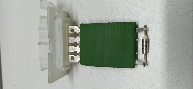 Резистор (опір) вентилятора пічки (салона)vw tiguan 1K0959263A