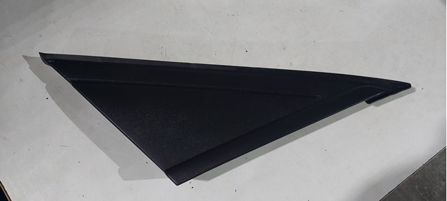 Накладка стойки кузова внешняя, передняя правая BM51A16004AF MARKET (OEM)