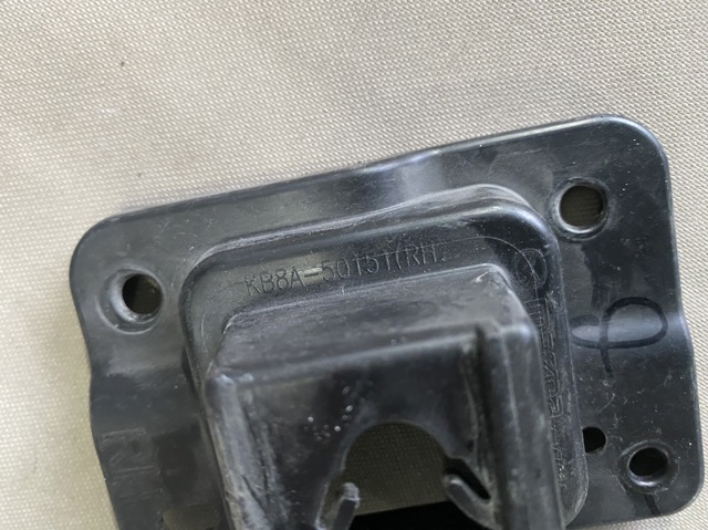 KB8A50151 MAZDA Кронштейн решетки радиатора купить в Днепр