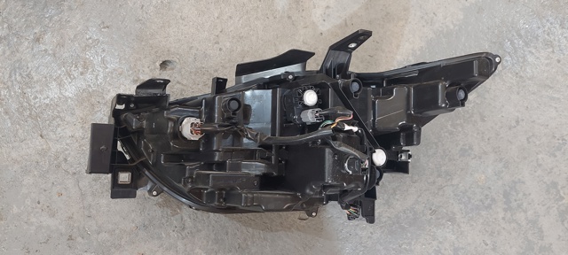 MAZDA KSD651030 Фара правая в наличии Запорожье