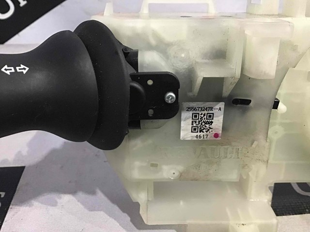 Переключатель подрулевой 255673247R RENAULT