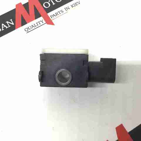 Датчик AIRBAG передний 3M5T14B006AD LAND ROVER