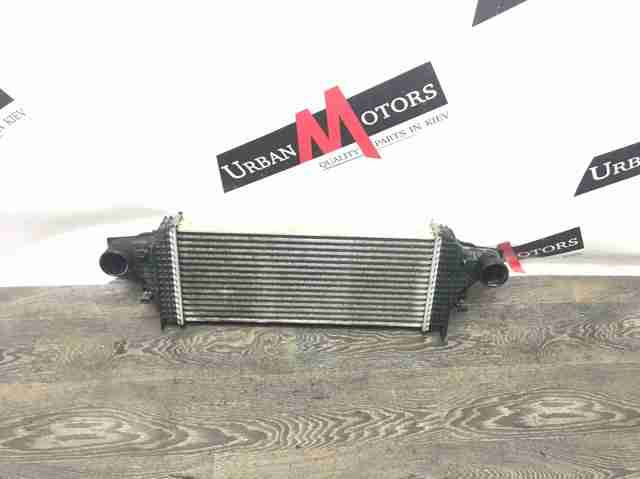 Охладитель наддувочного воздуха A1645001900 MERCEDES