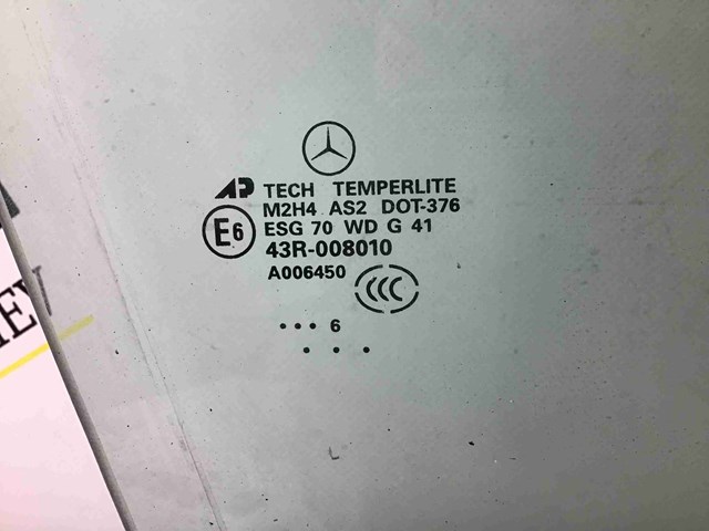 Стекло пассажирской двери A1647251010 MERCEDES