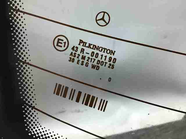 Заднее автостекло A2036700180 MERCEDES