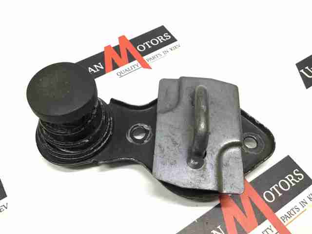 Запор капота (замок и привод замка капота) A2038800460 MERCEDES