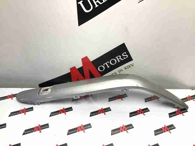 Молдинг переднего бампера, правый A2038851821 MERCEDES