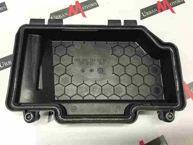 Крышка блока предохранителей A2055400082 MERCEDES