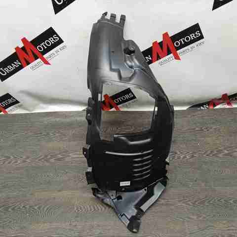 Передний правый подкрылок крыла переднего  A2056903401 MERCEDES