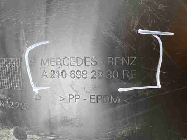 Подкрылок заднего крыла, правый A2106982830 MERCEDES