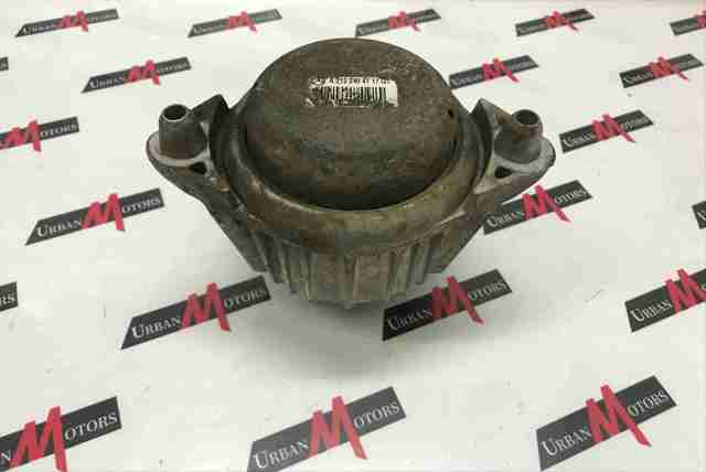 Левая опора двигателя A2122404117 MERCEDES