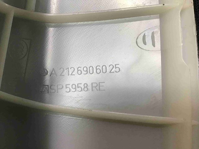 Обшивка стойки кузова внутренняя, передняя правая A21269060259G26 MERCEDES