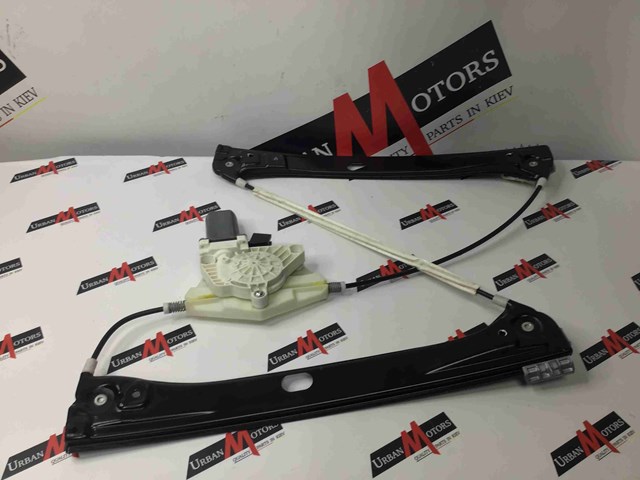 Мотор стеклоподъемника водительской двери A2218202742 MERCEDES