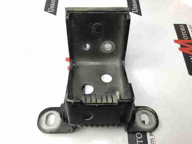 Замок задней двери BMB760080 LAND ROVER