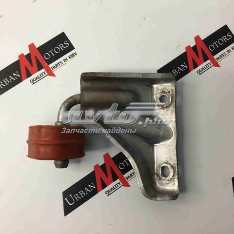 Подушка глушителя Ford Focus 4