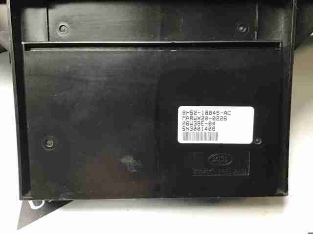 Пульт управления магнитолой LR001070 LAND ROVER