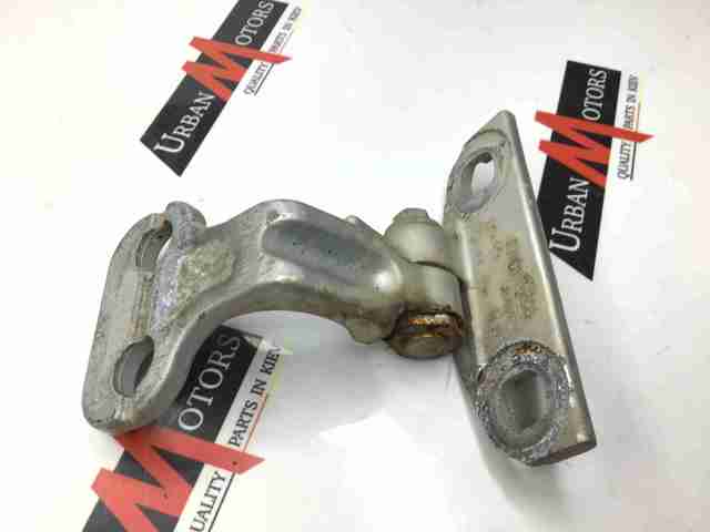 Петля задней двери, правой LR003085 LAND ROVER