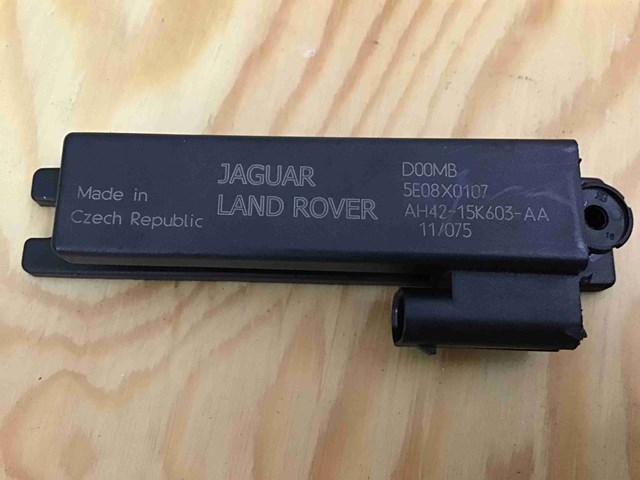 Антенна LR012709 LAND ROVER