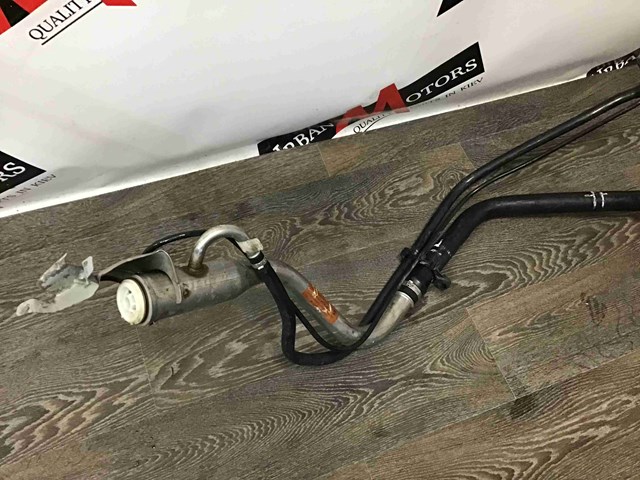 Заливная горловина топливного бака LR013824 LAND ROVER