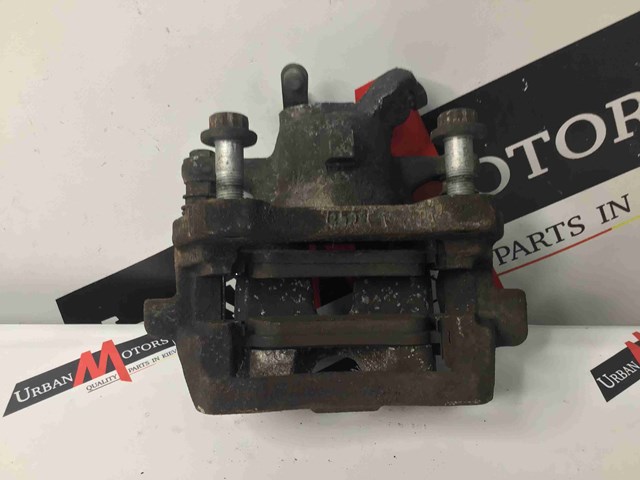 Задний правый суппорт LR015524 LAND ROVER