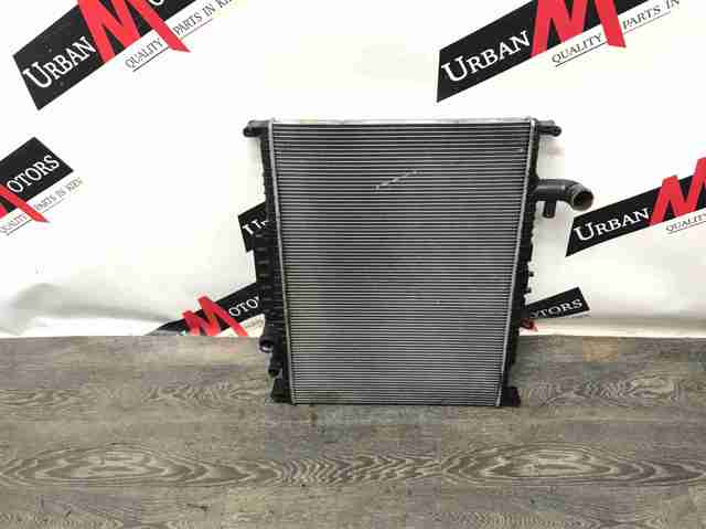 Радиатор системы охлаждения двигателя LR015561 LAND ROVER