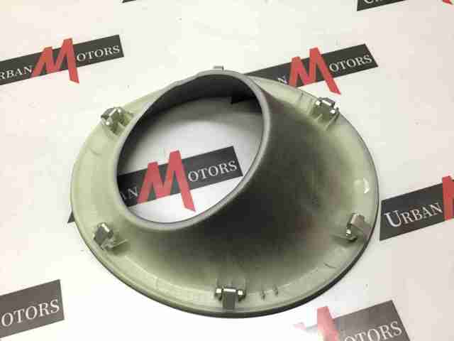 Решетка противотуманных фар левая LR019637 LAND ROVER