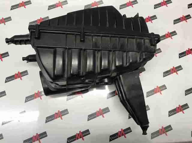 Корпус воздушного фильтра, левый LR022812 LAND ROVER