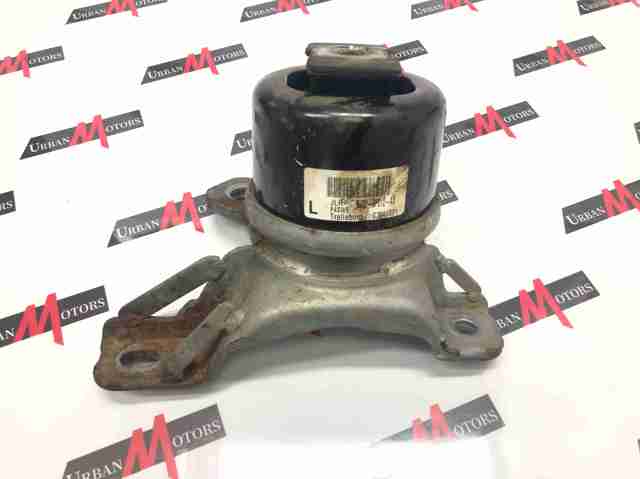 Правая подушка ДВС LR024729 LAND ROVER