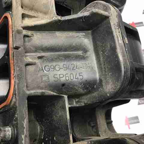 Коллектор впускной LR025405 LAND ROVER