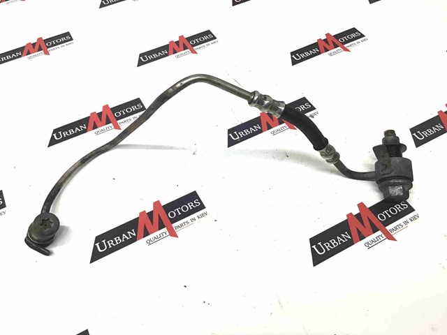 Трубка/шланг подачи масла к турбине LR025917 LAND ROVER