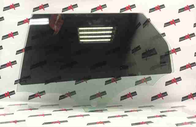 Стекло заднее левое LR026713 LAND ROVER