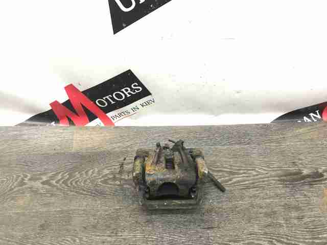 Задний левый суппорт LR027128 LAND ROVER