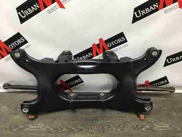 Балка задней подвески поперечная LR028449 LAND ROVER