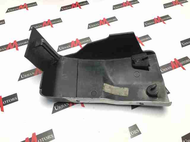 Молдинг крыла переднего левого LR032376 LAND ROVER