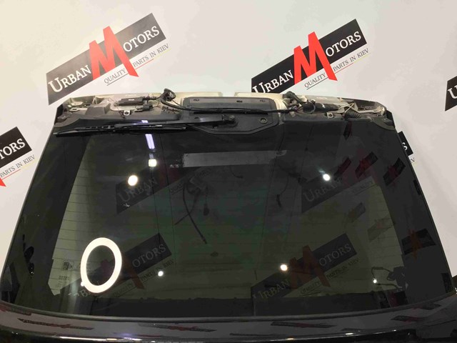 Стекло крышки багажника LR034272 LAND ROVER