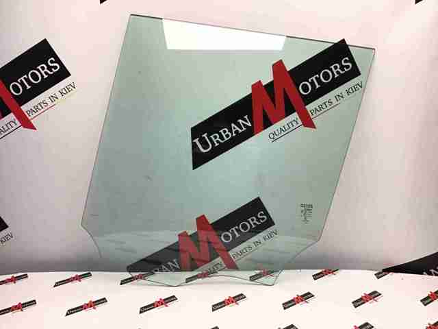Стекло заднее левое LR034308 LAND ROVER
