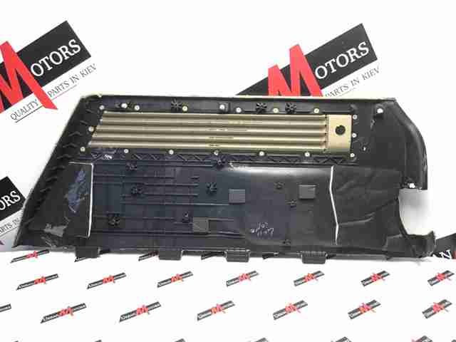 Облицовка багажного отсека, левая LR037174 LAND ROVER