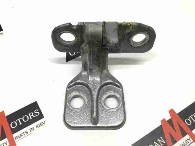Завеса двери передней правой LR042350 LAND ROVER