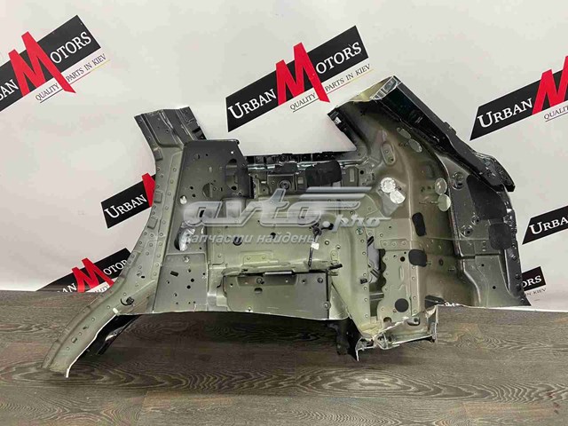 Крыло правое заднее LR044372 LAND ROVER